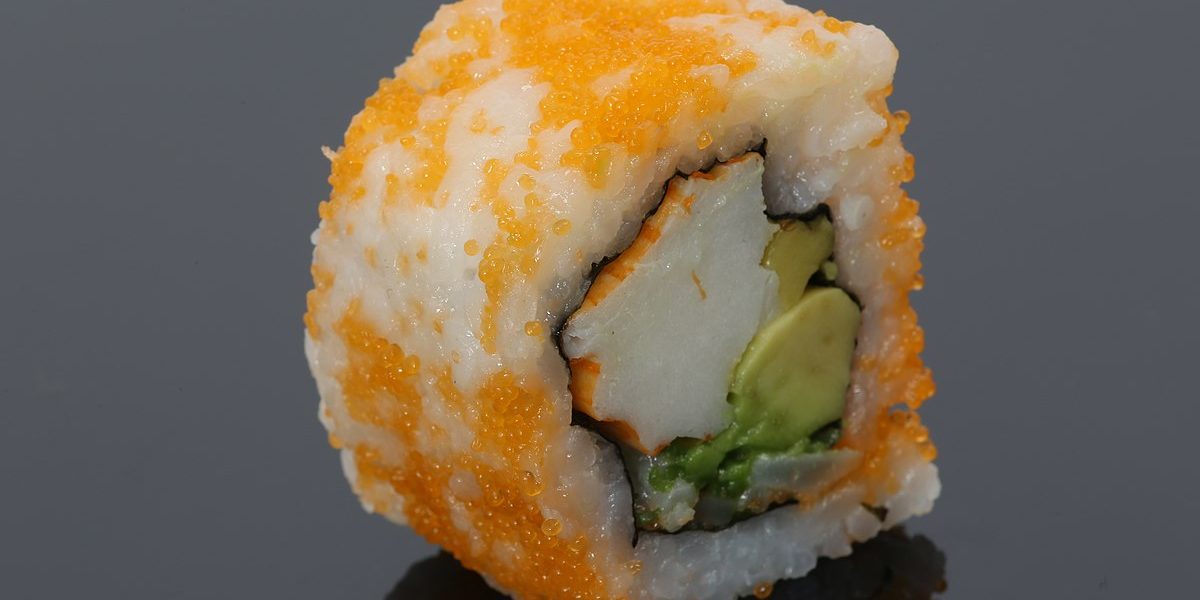 Несколько причин заказать суши на вынос