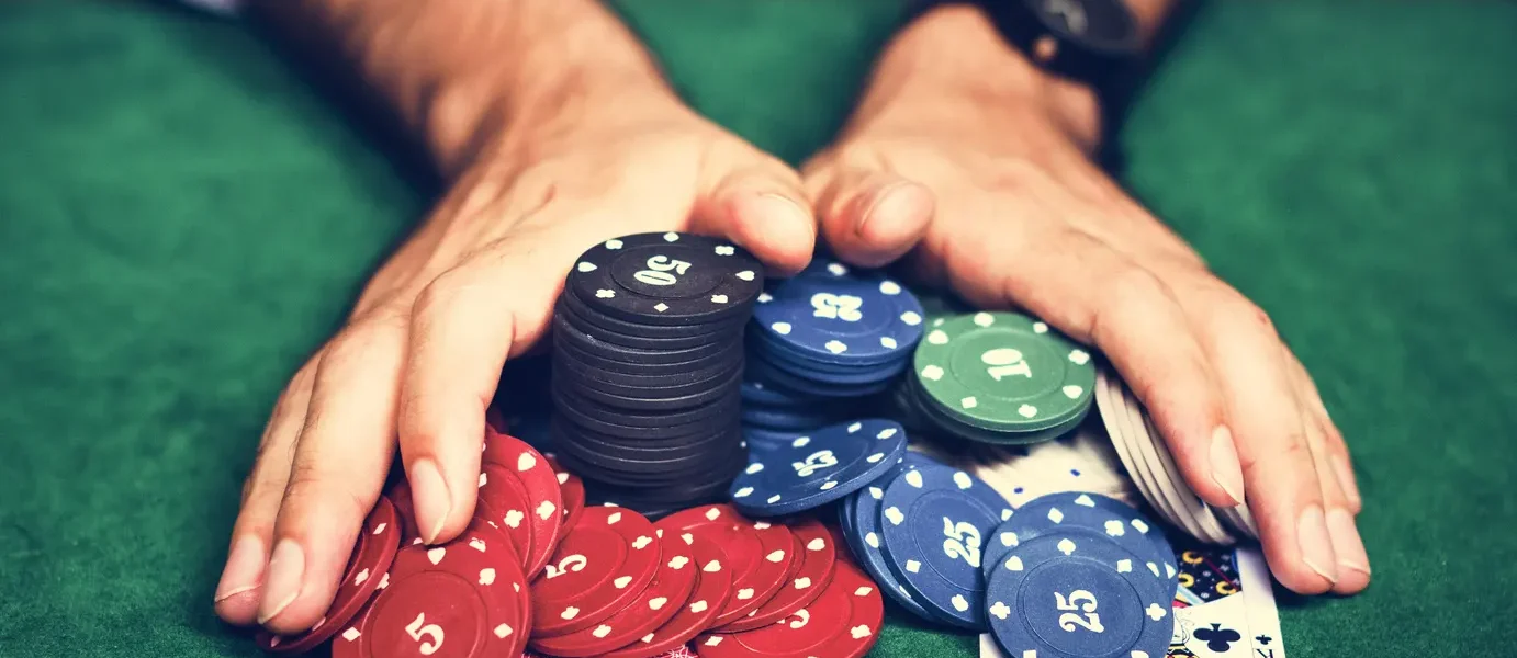 Основы выбора лучшего сайта для игры в покер
